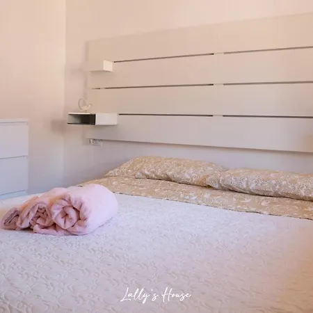 Nyaraló Lally's House