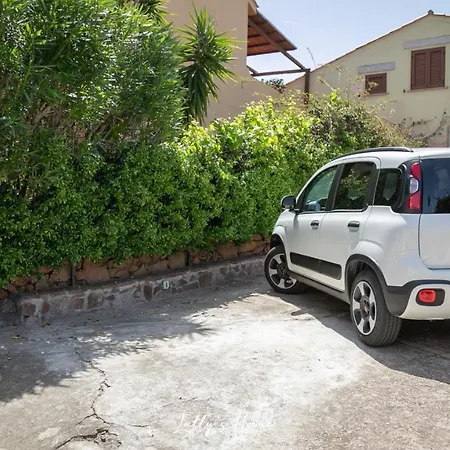 Nyaraló Lally's House Porto San Paolo